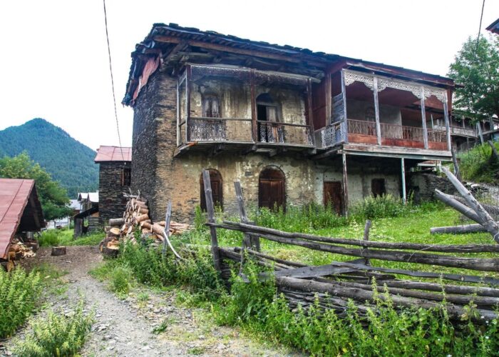 Village Shenako - Horse riding Tuscheti