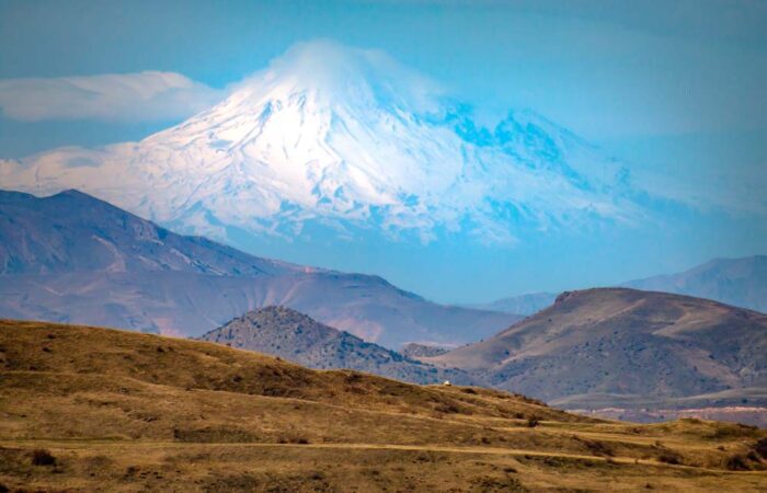 Rundreise Armenien - Berg Aragats