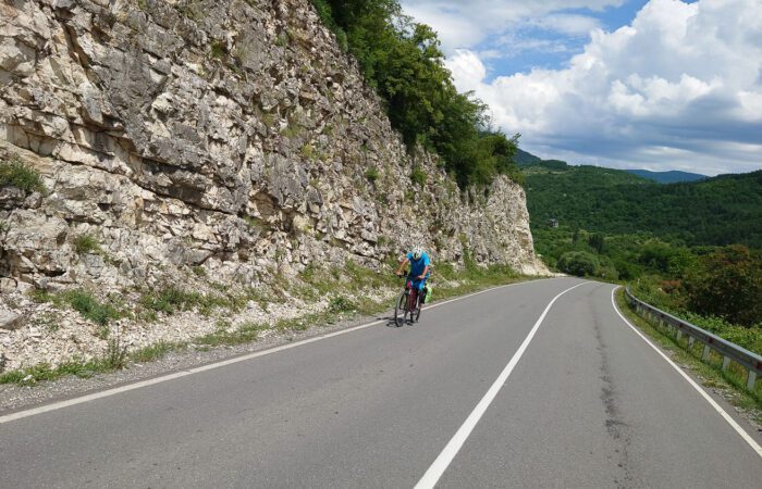 Der Weg zum Nakerala Pass - Radreise Swanetien
