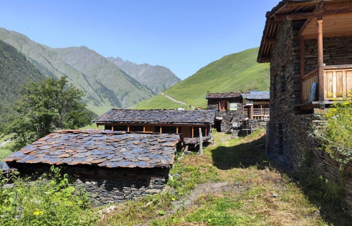 Dorf Dartlo - Wanderreisen in Georgien