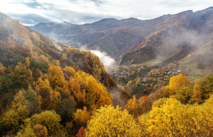 Herbst in Khevi - Fototour Georgien