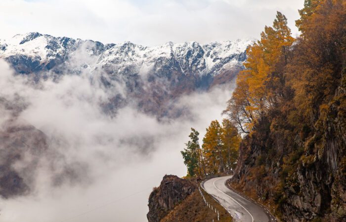 Weg zum Gergeti Kloster - Fototour Georgien