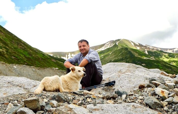 Guide with the dog in Mulakhi