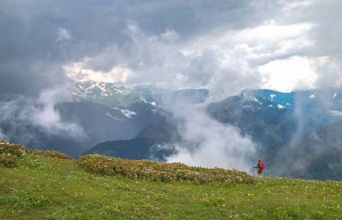 Hikers in the mountains of Goldaschi