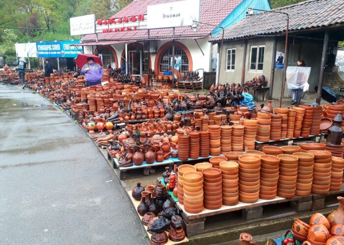 Ceramic Market - Round Trip in Georgia