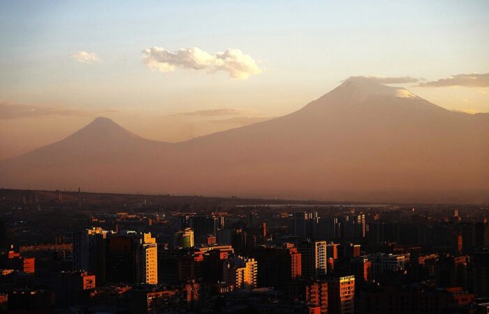 Stadt Yerevan in Armenien mit Ararat Berg