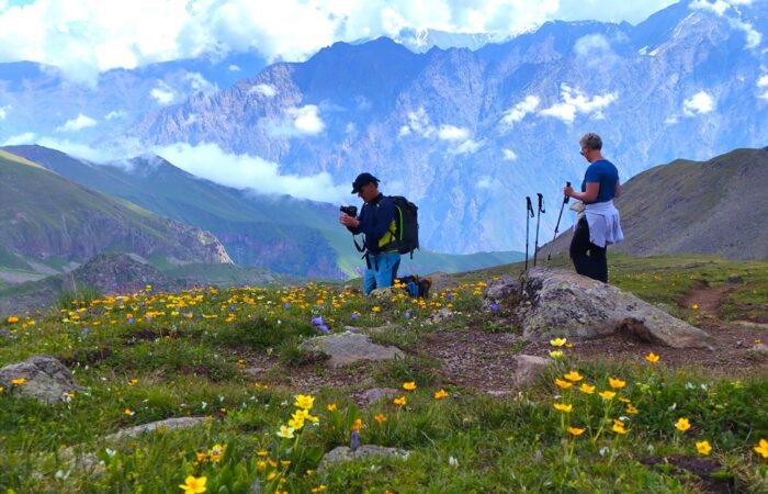 Wanderreisen in Georgien / Zum Gletscher in Kazbeg/Stepanzminda - Wandern im Kaukasus