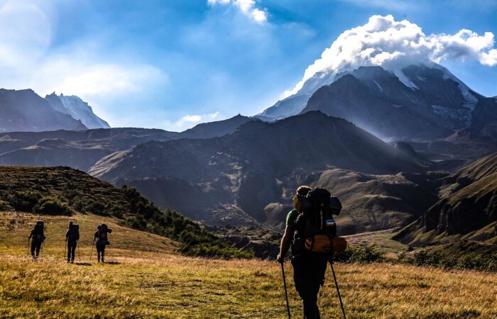 Zum Gletscher in Kazbeg - Wanderreisen in Georgien