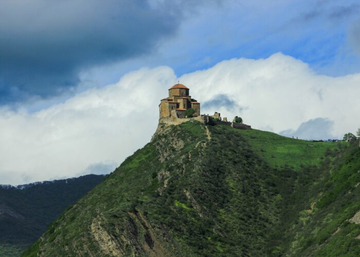 Dschwari Kirche - UNESCO Erbe in GEorgien - Blick von Unten